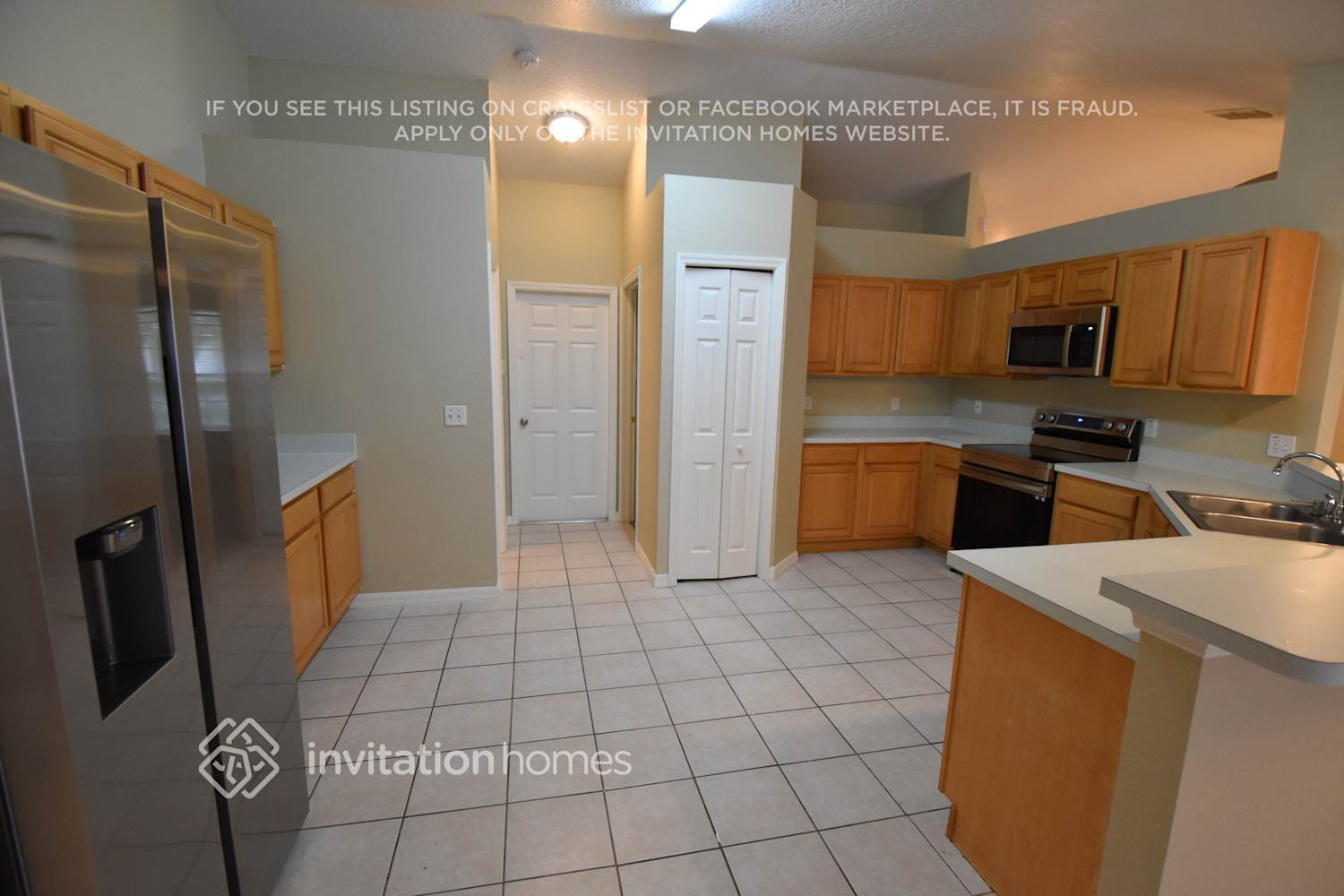 Building Photo - 147 Quiet Oak Ct