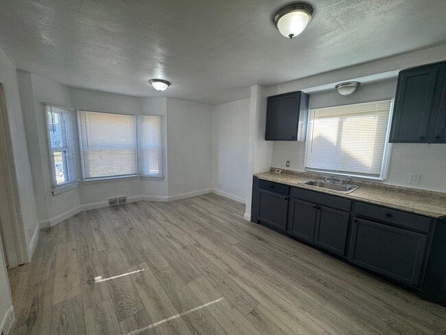 Building Photo - 19029 Plainview Ave