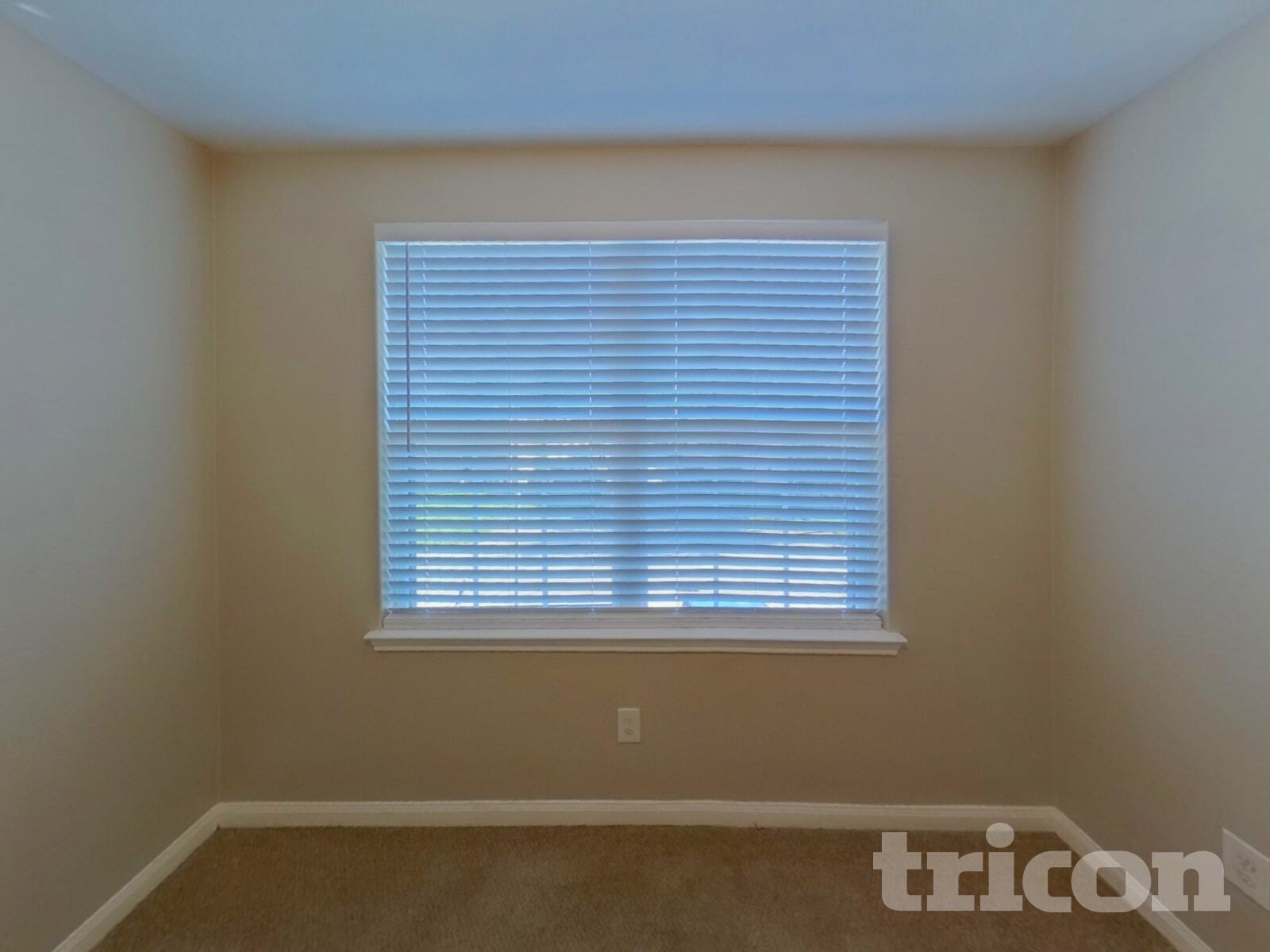 Building Photo - 2046 Sweet Lilac Dr