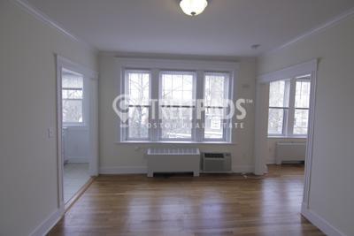 Building Photo - 1 bedroom in Cambridge MA 02138