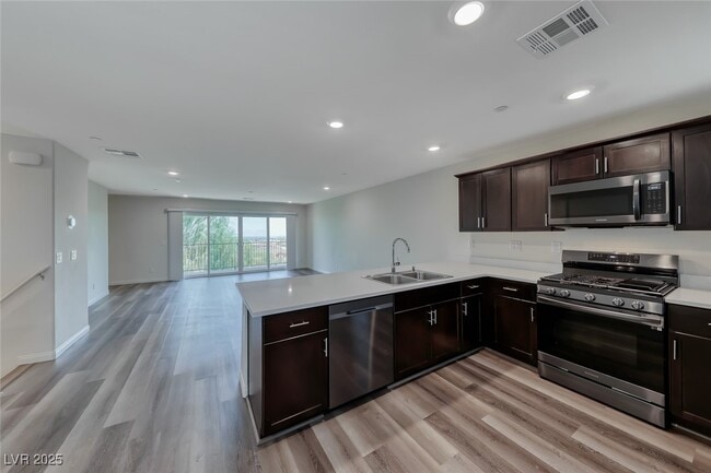 Building Photo - 3728 Enchanted Sky St