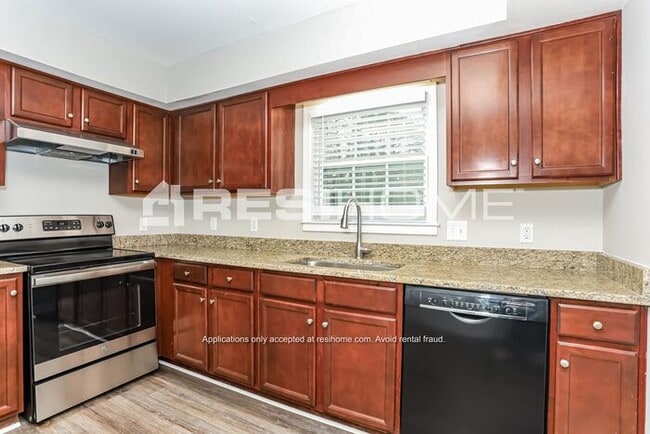 Building Photo - 1585 Plover Road