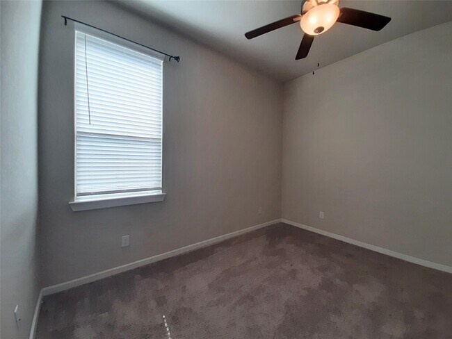 Building Photo - 23306 Ivory Sedge Trl
