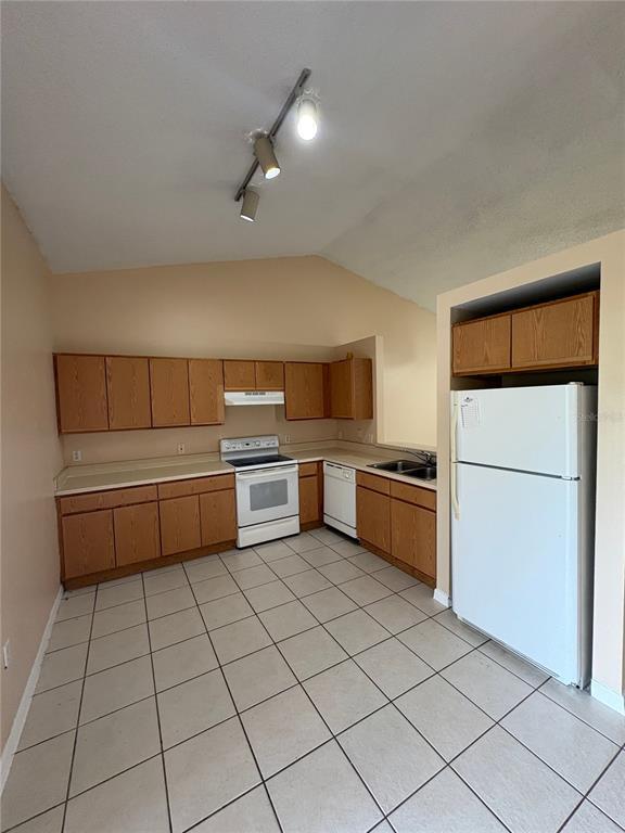 Building Photo - 64 Cordona Dr