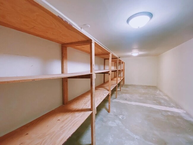 Building Photo - 2818 S Marcus Ln