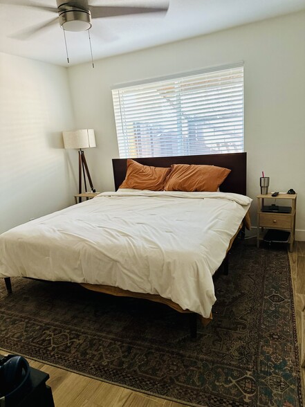 bedroom 2 - 2025 N Richland St