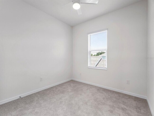 Building Photo - 1440 Silver Lining Wy