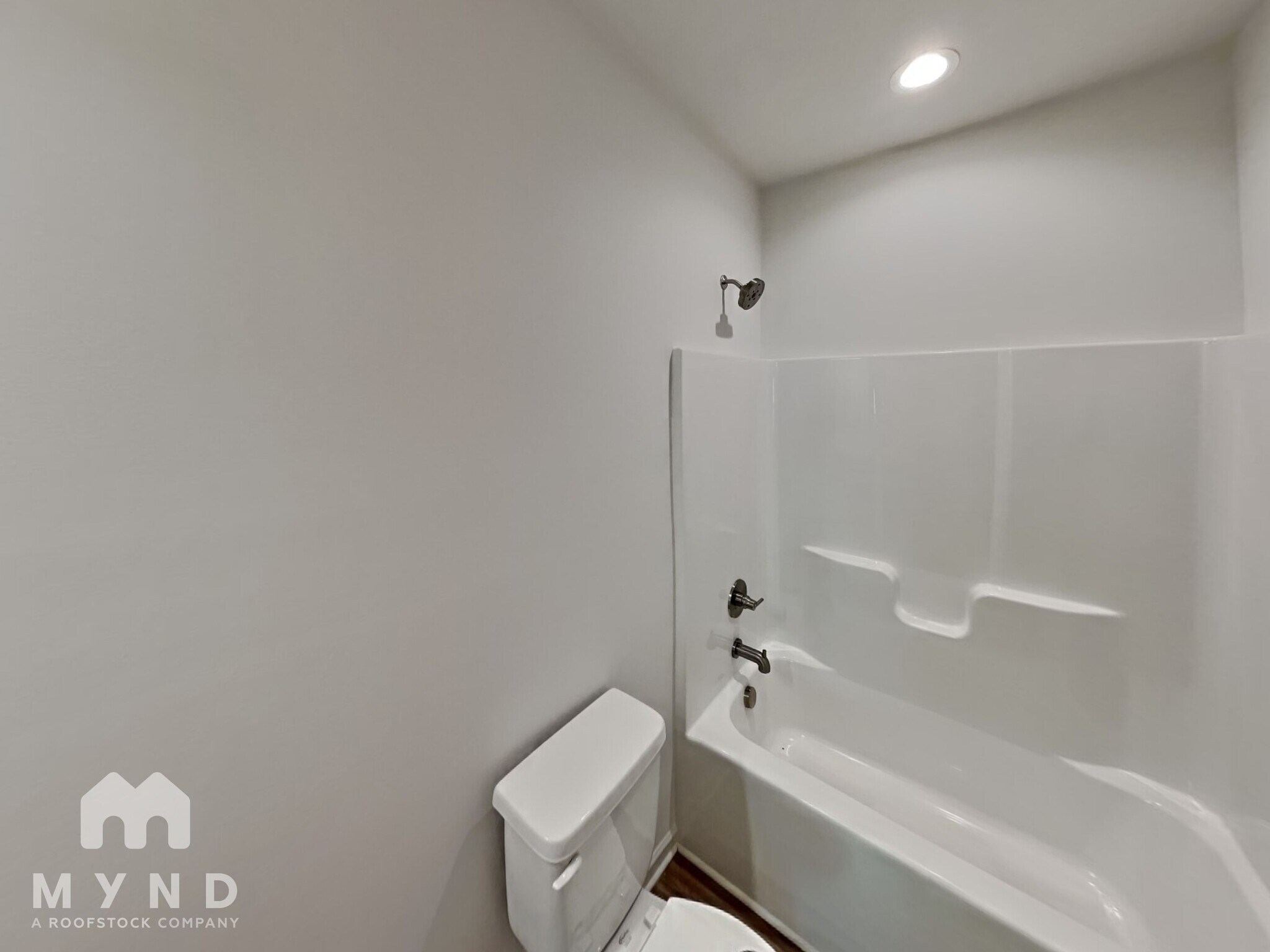 Building Photo - 203 S Skyland Dr