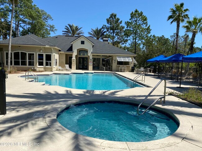 Building Photo - 1655 The Greens Way