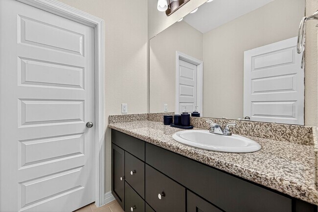 Building Photo - 24607 Carleton Lake Ln