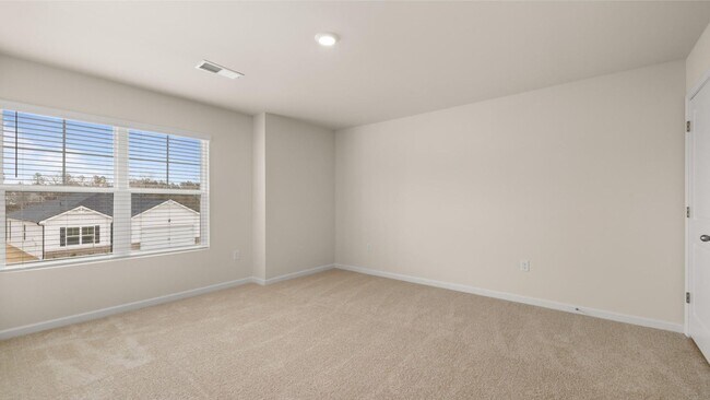 Building Photo - 4 Bedroom 2.5 Bath in Grovetown