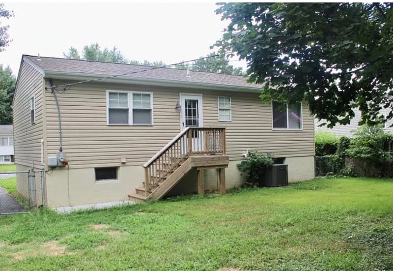 Building Photo - 382 Paul Dr