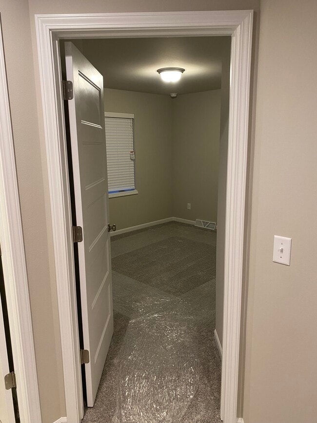 Building Photo - 604 Sugar Maple Ln