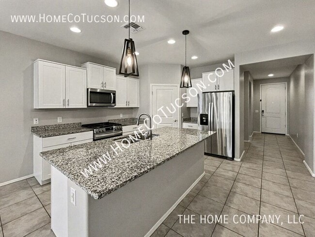 Building Photo - 7140 S Via Gaucho Viejo