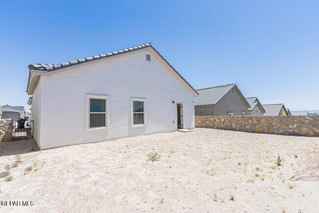 Building Photo - 247 Herts Wy
