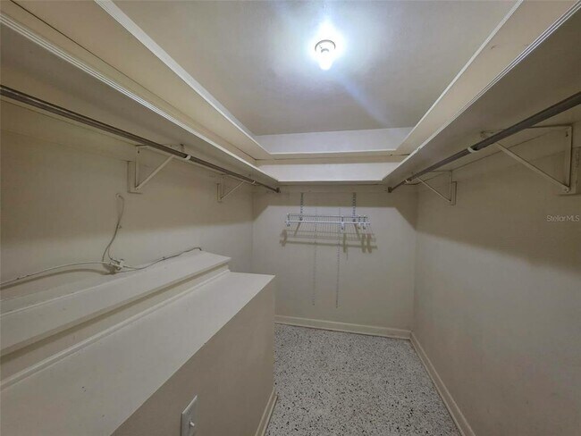 Building Photo - 25601 Laylaine Dr