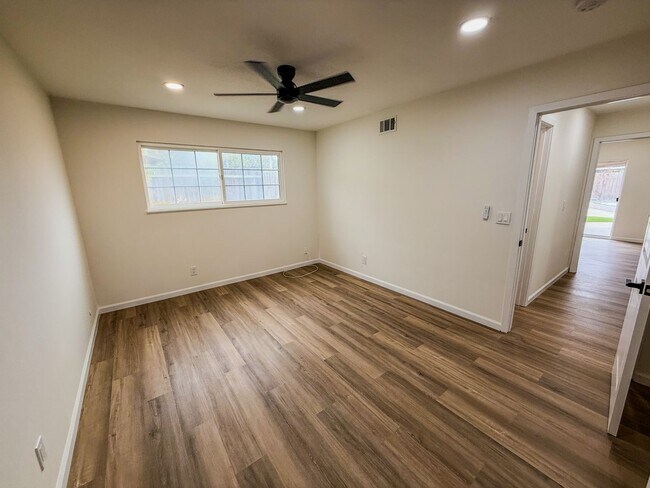 Building Photo - Beautifully remodeled home in imperial Beach