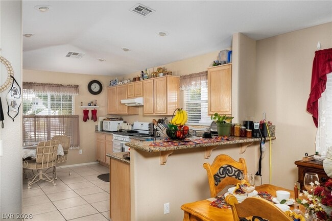 Building Photo - 1563 Raining Hills St