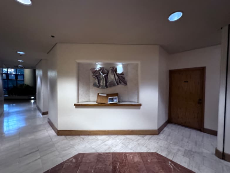 Building Photo - 5333 Likini St