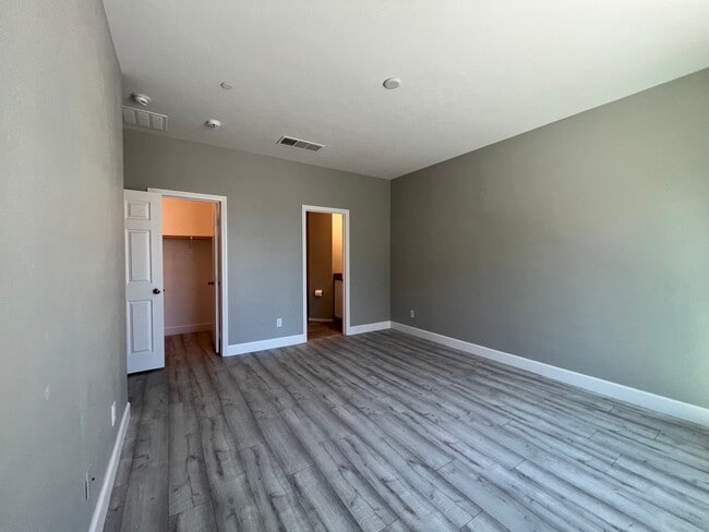 Building Photo - 4530 Townwall St