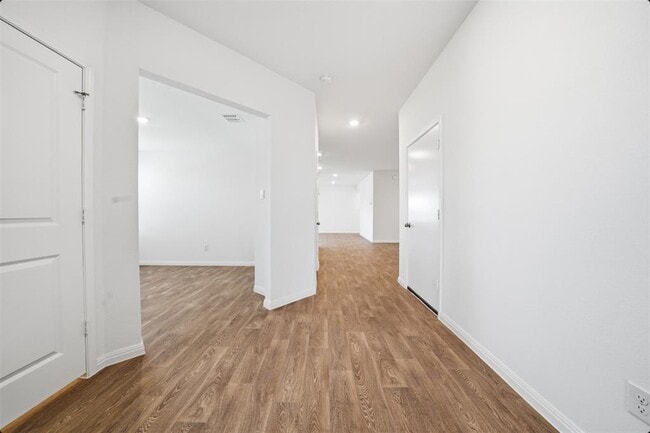 Building Photo - 514 Globe Mallow Cir