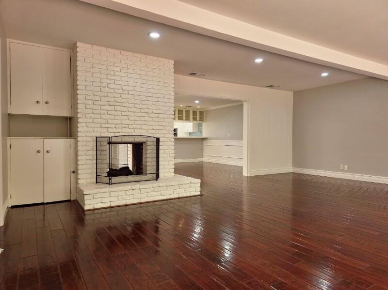 Building Photo - 1219 Essex Ln