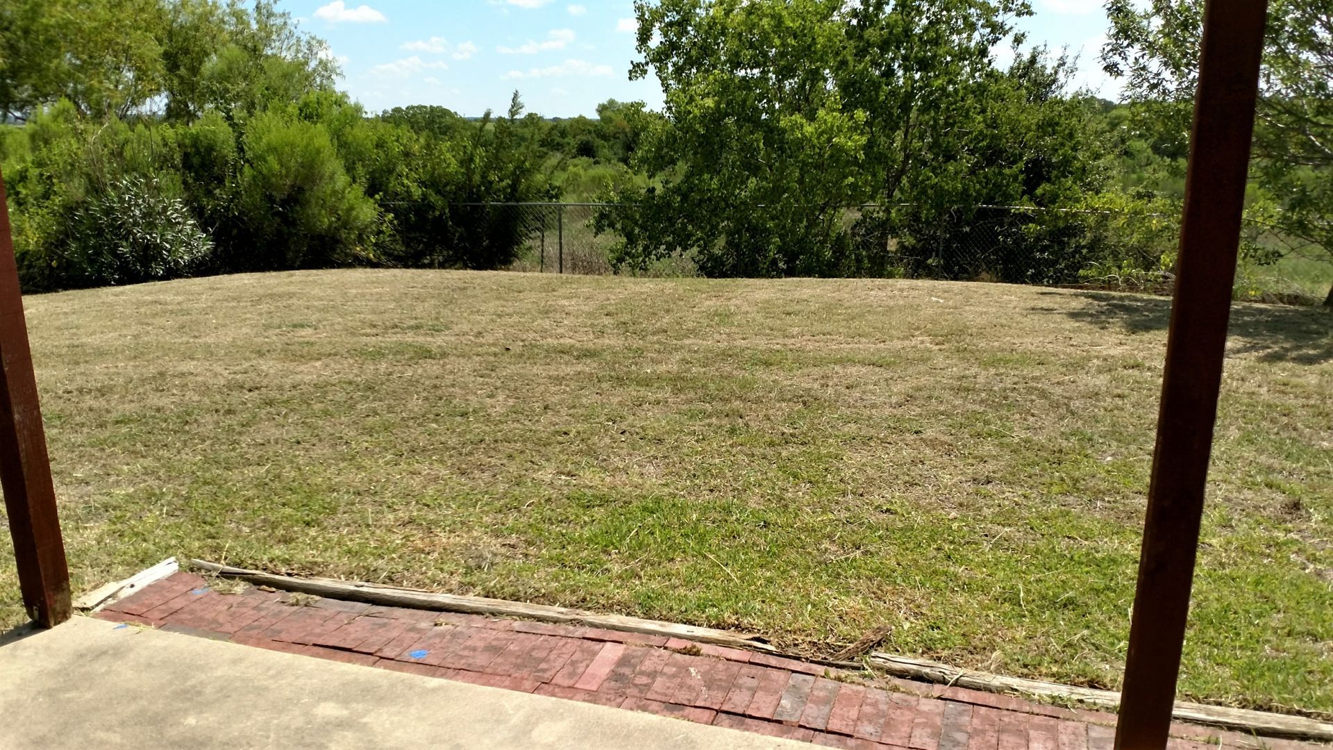 Building Photo - 3210 Viewcrest Dr