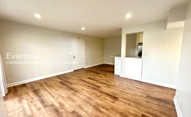 Building Photo - 21 Vaughns Gap Rd