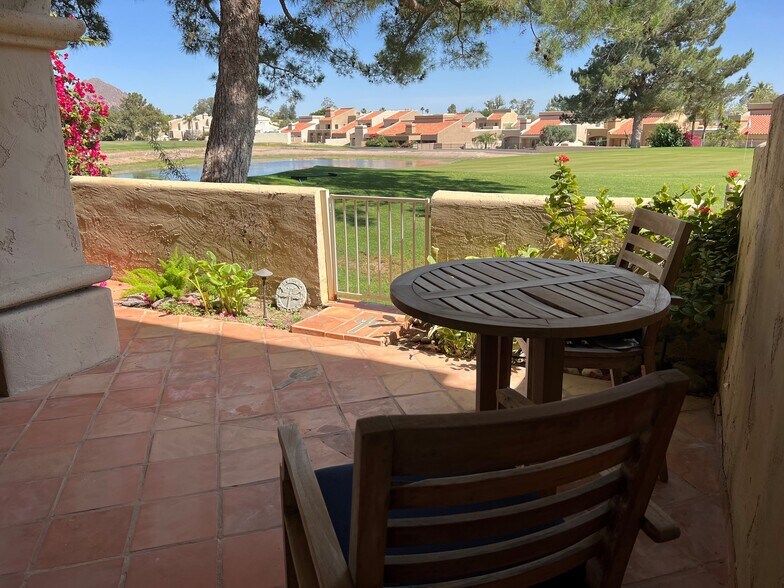 Building Photo - 6137 N 28th Pl