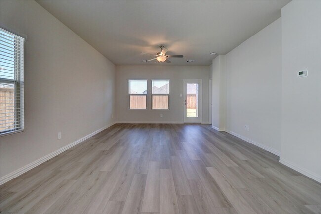 Building Photo - 4104 Zoe Ln