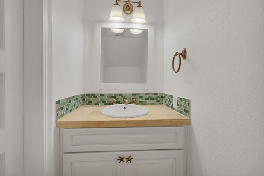 Building Photo - 28348 Rey De Copas Ln
