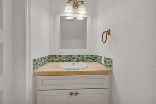 Building Photo - 28348 Rey De Copas Ln