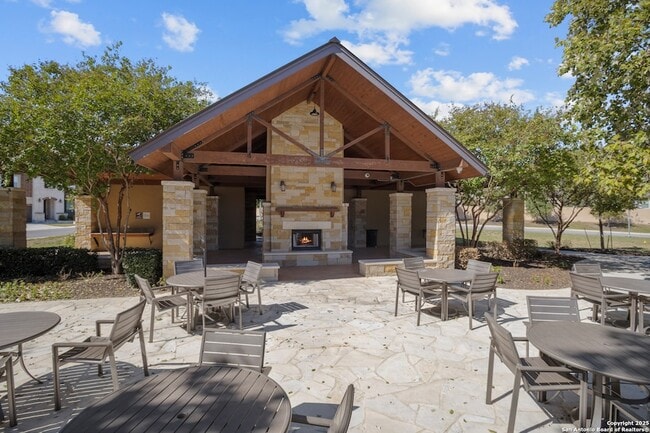 Building Photo - 13044 Louberg Vly