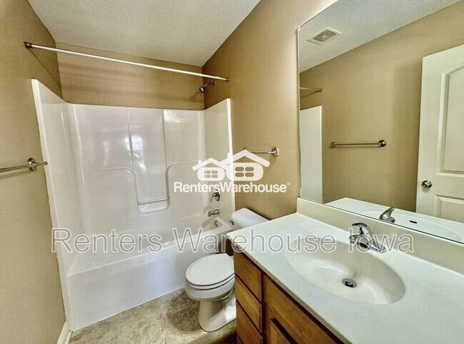 Building Photo - 2004 63rd St