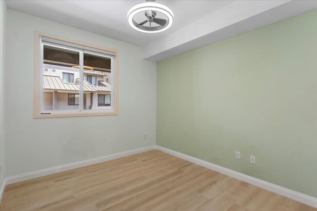 Building Photo - 2857 Regatta Dr