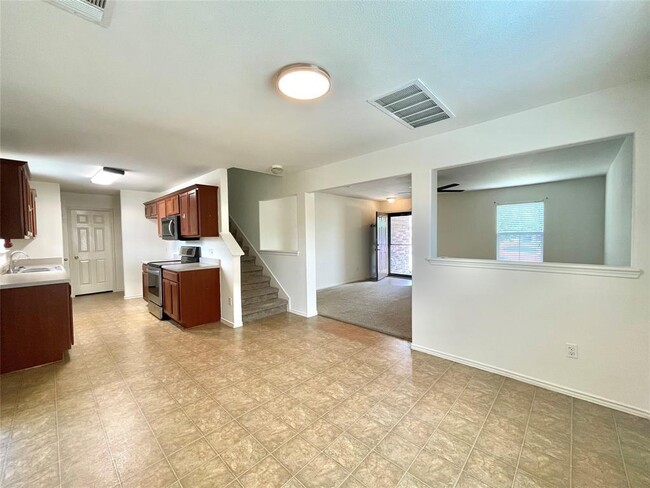 Building Photo - 13325 High Sierra St