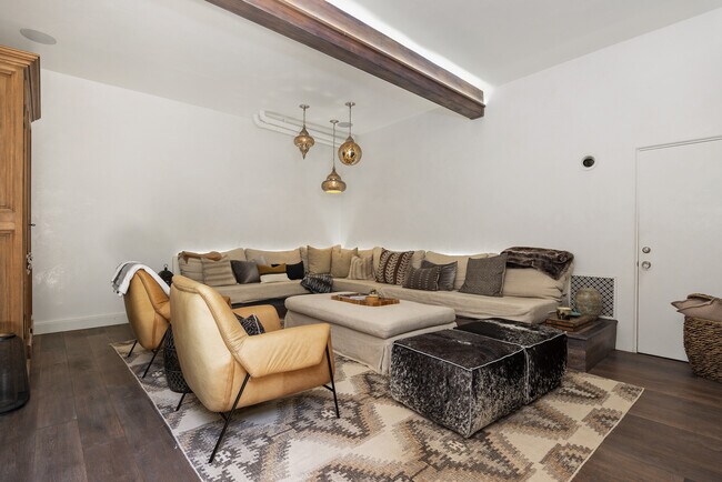 Building Photo - 227 Neptune Ave