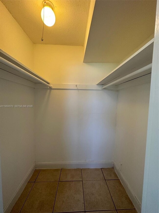 Building Photo - 2775 Taft St