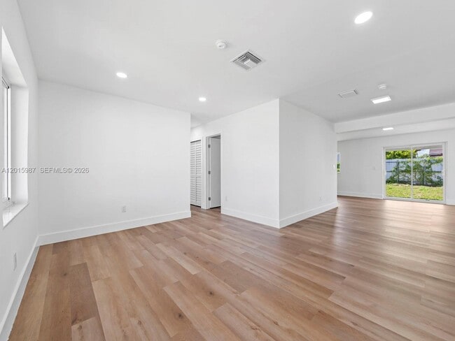 Building Photo - 10530 SW 146th St