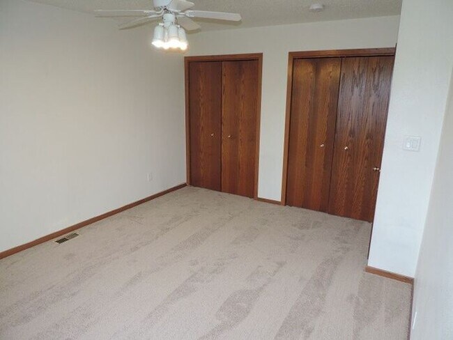 Building Photo - 1154 Mormon Trek Blvd