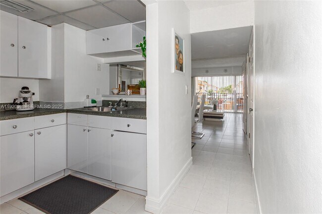 Building Photo - 245 NW 109th Ave