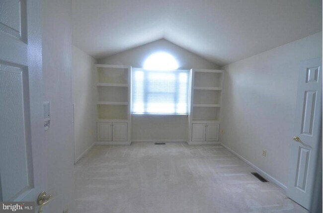 Building Photo - 8173 Boss St