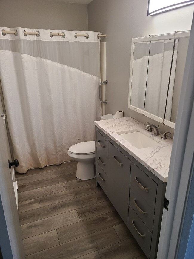 Building Photo - FIRST MONTHS RENT AND DEPOSIT ONLY! 2 Bed/1 Bath Apartment in Clarkston WA