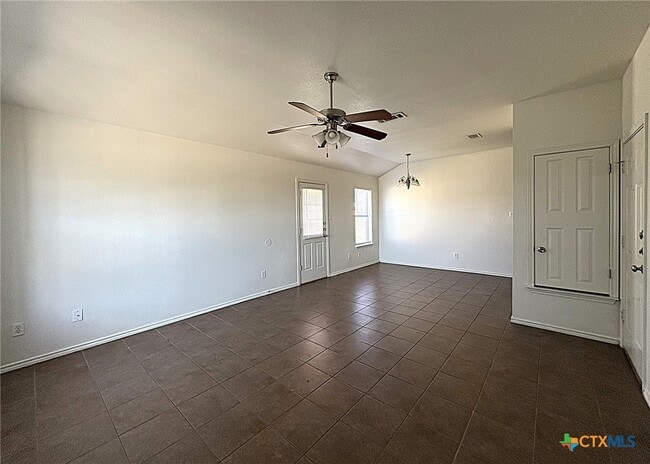 Building Photo - 2812 Ashley Dr