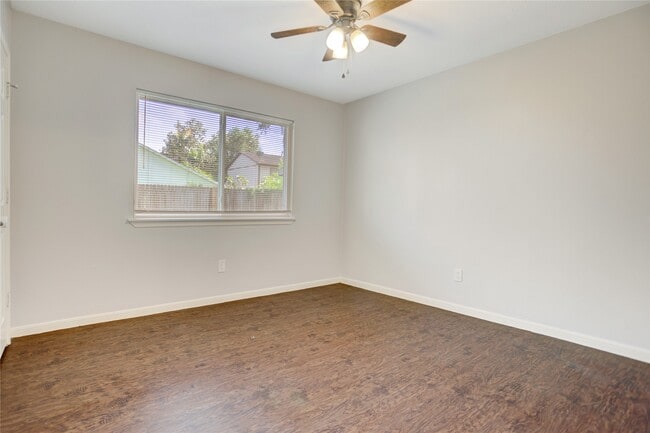 Building Photo - 1811 Cotton Mill Ct