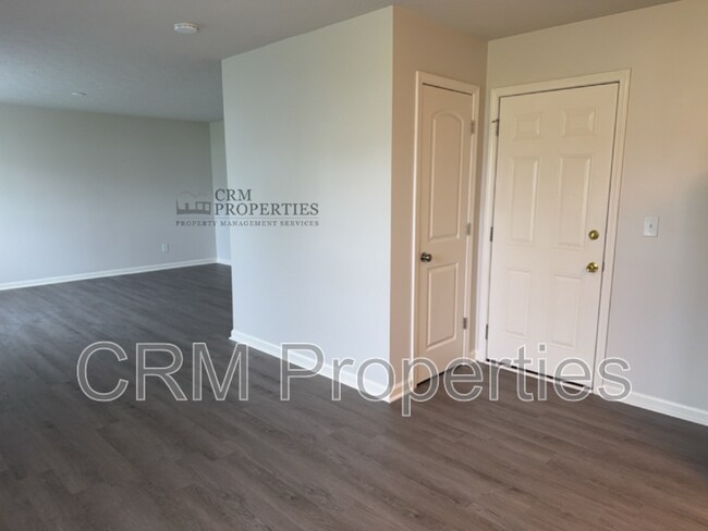 Building Photo - 211 Barr Ct