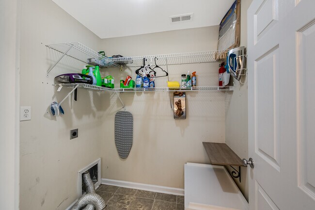 Building Photo - 12420 Tetons Ct