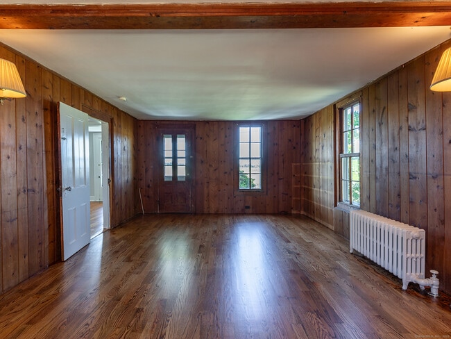 Building Photo - 510 Good Hill Rd