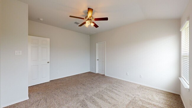 Building Photo - 2 WEEKS FREE RENT + $1,750 A MONTH!