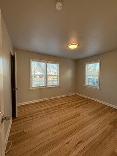 Building Photo - Beautifully renovated single story 2b/1b